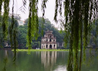 Du lịch miền bắc tết nguyên đán không nên bỏ qua địa danh Hạ Long du lich mien bac tet