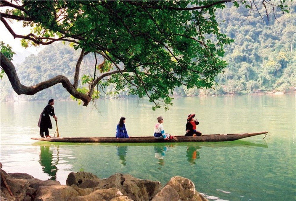 tour Bac kan mua thu