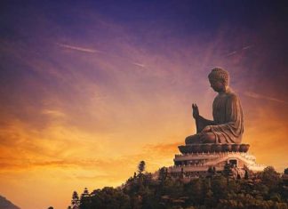 Lên đỉnh Ngong Ping chiêm ngưỡng tượng Phật Thiên Đàn lớn nhất Hồng Kông